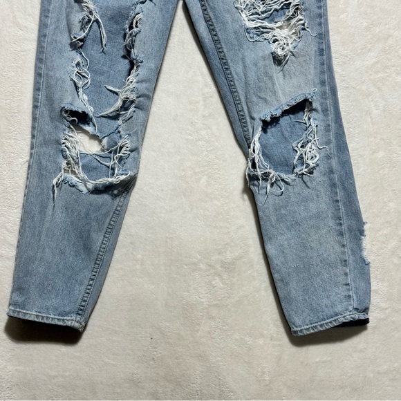 MOM Vintage High Rise Distress Jeans - Picture 4 of 15
